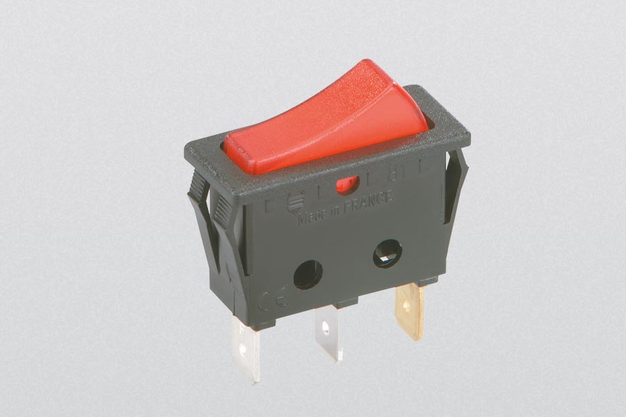 rocker switch, on-off-switch,16(8) A, 250 V-AC, 1-pole, illuminated, faston 6,3 x 0,8 mm