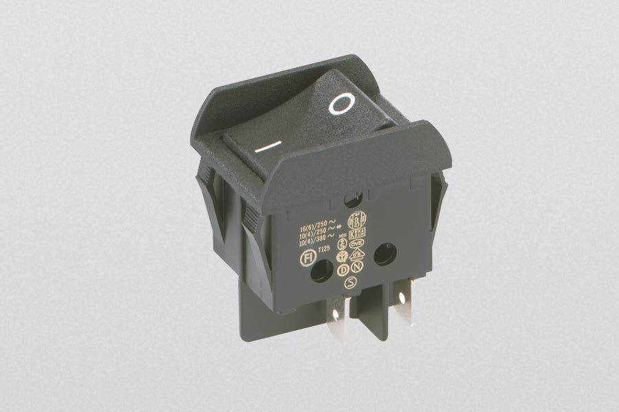 rocker switch, on-off-switch 16(8) A, 250 V-AC, 2-pole, non-illuminated, with protection against accidental contact, faston 6,3 x 0,8 mm